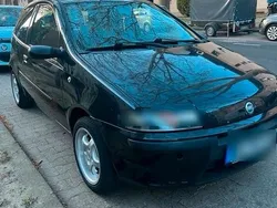 Schwarz Gebraucht 2003 Fiat Punto Sport Kleinwagen | 1.200 €