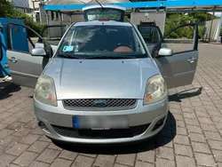 Silber Gebraucht 2007 Ford Fiesta Kleinwagen | 2.300 € (Fairer Preis)