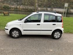 Weiß Gebraucht 2009 Fiat Panda Limousine | 1.750 € (Fairer Preis)