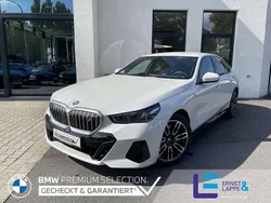 Mineralweiss Gebraucht 2024 BMW i5 M Sport Limousine | 57.440 €