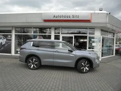 Grau Neu 2025 Mitsubishi Outlander P-HEV Top SUV | 56.890 € (Fairer Preis)