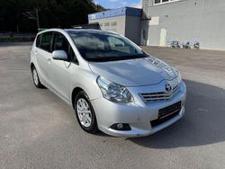 Silber Gebraucht 2010 Toyota Verso Edition Van / Kleinbus | 3.999 € (Fairer Preis)