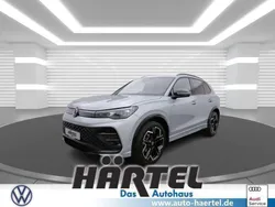 Oyster silver, metallic Gebraucht 2024 VW Tiguan Style SUV | 44.100 € (Etwas zu teuer)