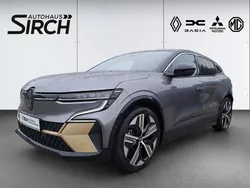 Grau Gebraucht 2023 Renault Mégane Iconic Limousine | 27.990 € (Superpreis)