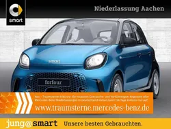 Blau Gebraucht 2022 Smart ForFour Electric Drive Limousine | 9.990 € (Fairer Preis)