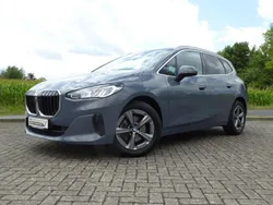 Grau Gebraucht 2022 BMW 218 Active Tourer Van / Kleinbus | 25.998 € (Fairer Preis)