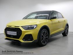 Phytongelb metallic/mythosschw Gebraucht 2021 Audi A1 S-Line Kleinwagen | 21.925 € (Fairer Preis)