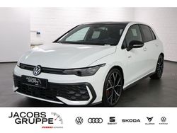 Weiß Gebraucht 2025 VW Golf VIII Style Limousine | 38.940 € (Fairer Preis)