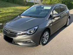 Grau Gebraucht 2018 Opel Astra Innovation Limousine | 13.700 € (Etwas zu teuer)