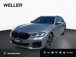 Skyscraper grau (grau) Gebraucht 2022 BMW 540 Shadowline Kombi | 41.890 € (Fairer Preis)