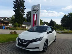 Pearl white/black m Gebraucht 2019 Nissan Leaf Tekna Kleinwagen | 13.550 € (Fairer Preis)