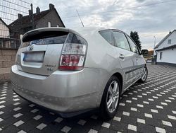Silber Gebraucht 2004 Toyota Prius Kleinwagen | 3.999 €