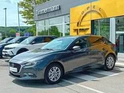 Matrixgrau metallic Gebraucht 2017 Mazda 3 Exclusive-Line Limousine | 15.950 € (Etwas zu teuer)