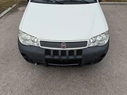 Weiß Gebraucht 2010 Fiat Strada SUV | 4.700 €