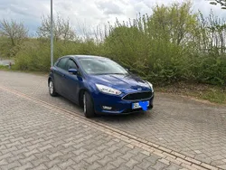 Blau Gebraucht 2015 Ford Focus Business Edition Limousine | 9.000 € (Guter Preis)