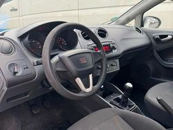 Weiß Gebraucht 2011 Seat Ibiza Kleinwagen | 2.850 €