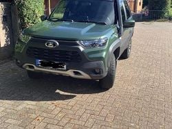 Grün Gebraucht 2021 Lada niva SUV | 15.700 € (Fairer Preis)