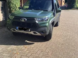 Grün Gebraucht 2021 Lada niva SUV | 15.700 € (Guter Preis)
