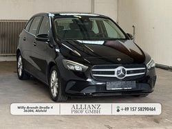 Schwarz Gebraucht 2021 Mercedes B250e Van / Kleinbus | 16.999 € (Guter Preis)