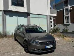 Braun Gebraucht 2012 VW Passat Kombi | 10.900 € (Teuer)