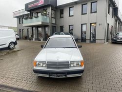 Weiss Gebraucht 1991 Mercedes 190 Limousine | 6.990 €