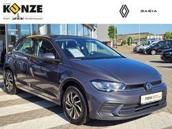 Grau (rauchgraumetallic (grau)) Gebraucht 2024 VW Polo Life Limousine | 19.690 € (Guter Preis)