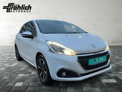 Weiß Gebraucht 2018 Peugeot 208 Allure Kleinwagen | 10.490 € (Etwas zu teuer)
