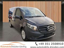 Schwarz schwarz (metallic) Gebraucht 2024 Mercedes Vito Kombi | 39.980 € (Teuer)
