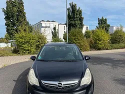 Schwarz Gebraucht 2011 Opel Corsa Limousine | 2.500 € (Guter Preis)