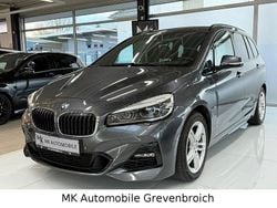Grau Gebraucht 2019 BMW 220 M Sport Van / Kleinbus | 19.998 € (Guter Preis)
