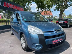 Blau Gebraucht 2011 Citroën Berlingo Van / Kleinbus | 4.999 € (Fairer Preis)