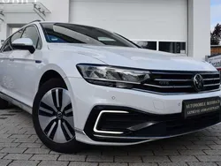 Pure white Gebraucht 2021 VW Passat GTE Kombi | 23.599 € (Guter Preis)