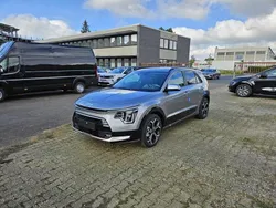 Grau Neu 2025 Kia Niro Spirit SUV | 32.970 € (Fairer Preis)