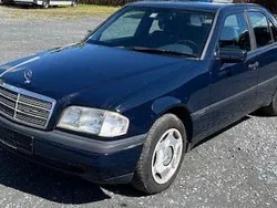 Blau Gebraucht 1996 Mercedes C180 Classic Limousine | 3.400 € (Fairer Preis)