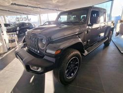 Grau Gebraucht 2022 Jeep Gladiator Overland SUV | 64.990 € (Fairer Preis)