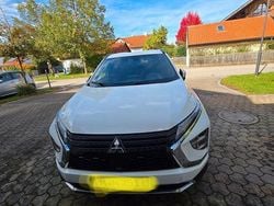 Weiß Gebraucht 2021 Mitsubishi Eclipse Cross Intro Edition SUV | 21.500 € (Fairer Preis)