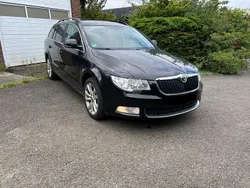 Schwarz Gebraucht 2011 Skoda Superb Kombi | 6.300 € (Fairer Preis)