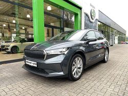 Grau Gebraucht 2021 Skoda Enyaq iV Lodge SUV | 26.890 € (Fairer Preis)
