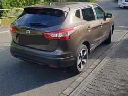 Braun Gebraucht 2017 Nissan Qashqai N-Connecta SUV | 10.900 € (Guter Preis)