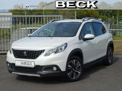 Perlmuttweiß metallic Gebraucht 2018 Peugeot 2008 SUV | 13.099 € (Teuer)