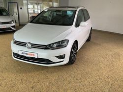 Weiß Gebraucht 2015 VW Golf Sportsvan Highline Van / Kleinbus | 17.080 € (Etwas zu teuer)