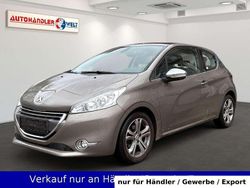 Grau Gebraucht 2013 Peugeot 208 Kleinwagen | 4.999 € (Fairer Preis)