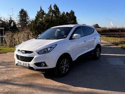Weiß Gebraucht 2015 Hyundai ix35 Edition SUV | 9.450 € (Fairer Preis)
