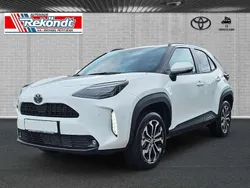 Schneeweiss Neu 2025 Toyota Yaris Cross SUV | 28.290 €