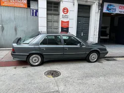 Grau Gebraucht 1991 Renault R25 Limousine | 15.000 €