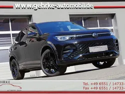 Deep black perleffekt Gebraucht 2025 VW Tiguan R-line SUV | 55.850 € (Superpreis)