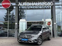 Grau Gebraucht 2020 Mercedes GLC200 SUV | 31.850 € (Etwas zu teuer)