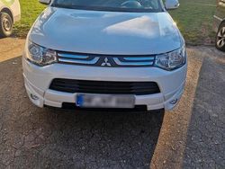 Weiß Gebraucht 2013 Mitsubishi Outlander SUV | 7.777 € (Fairer Preis)