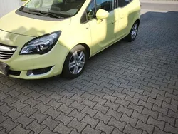 Gelb Gebraucht 2014 Opel Meriva Van / Kleinbus | 3.100 € (Superpreis)