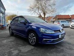 Blau Gebraucht 2018 VW Golf VII Join Limousine | 13.400 € (Guter Preis)